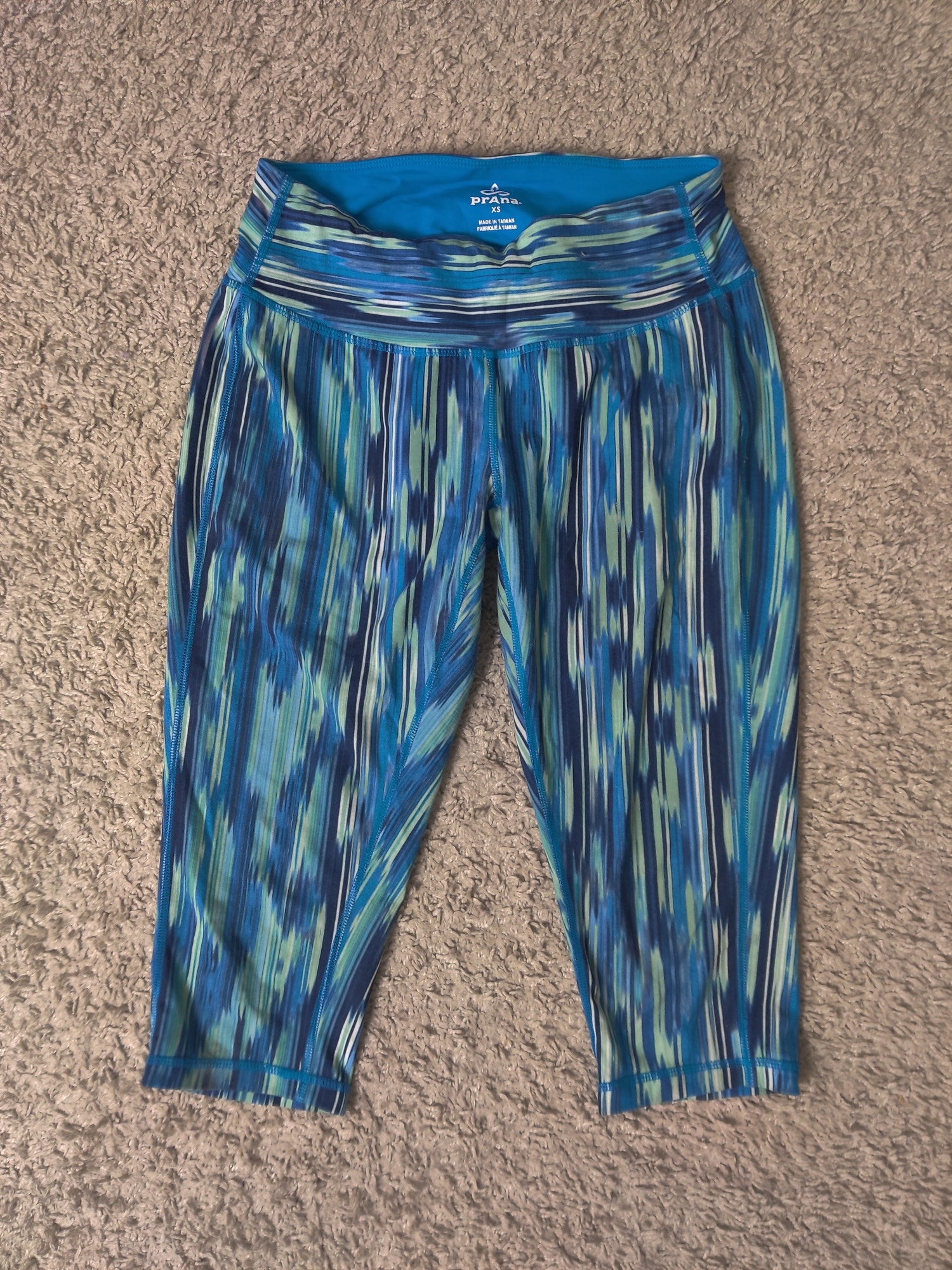 (V) Prana Women leggings Capri sport running hiking gym sz XS  - Picture 1 of 9