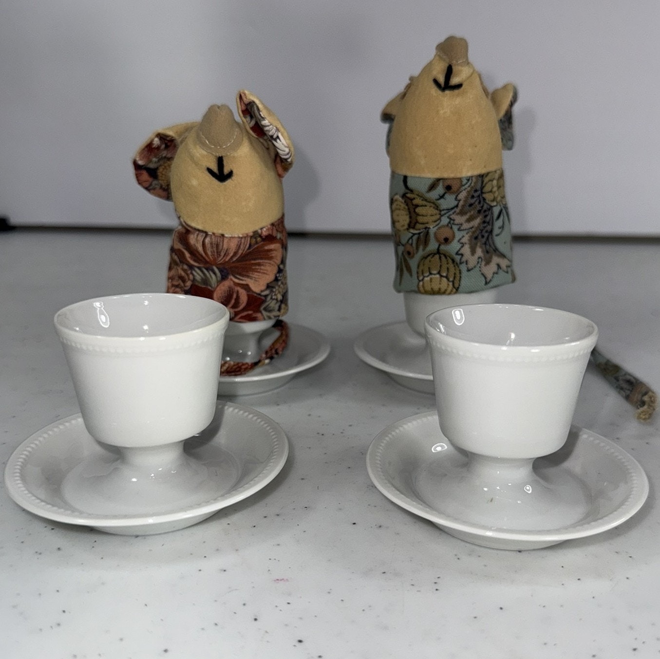 Kaiser W Germany Egg Cups Set 4 White Porcelain Attached Saucers 2 Cozies