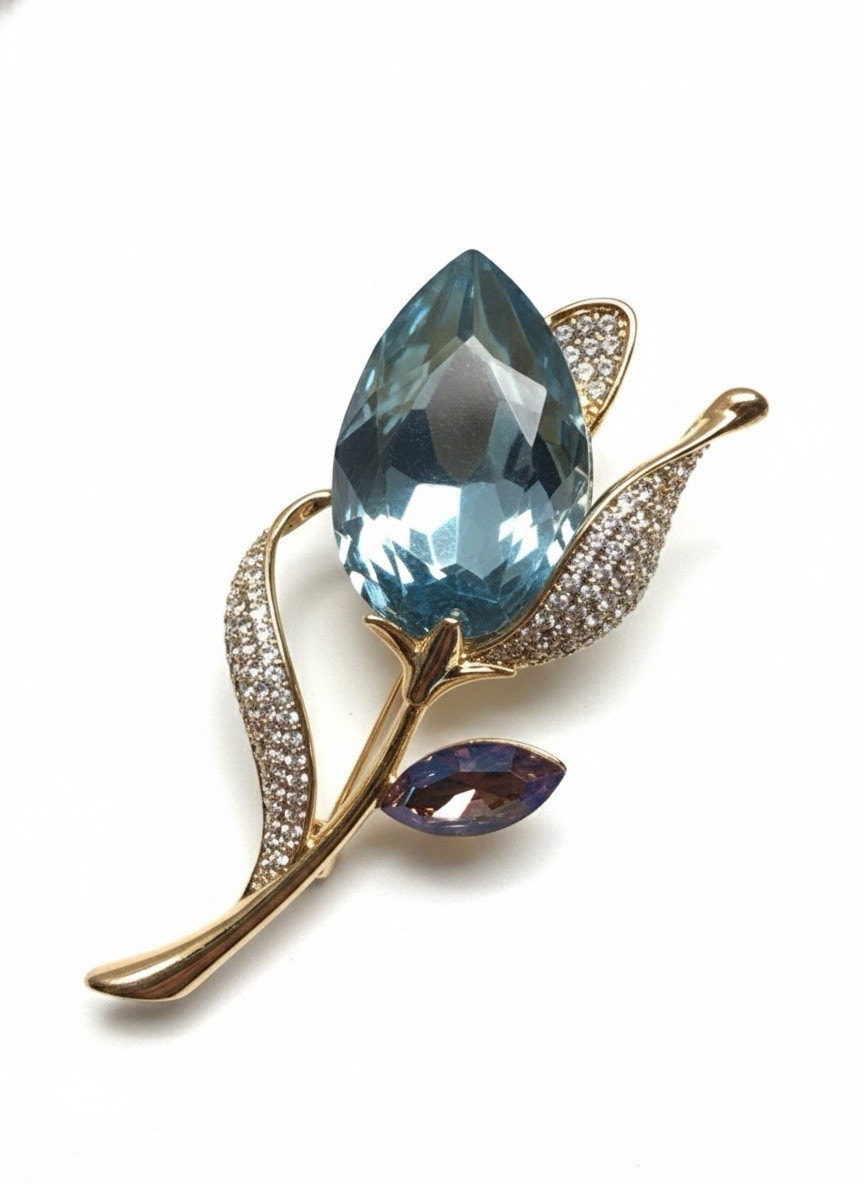 Elegant Gold PlatedFloral Brooch Pin for Women Swarovski Green & White Crystals