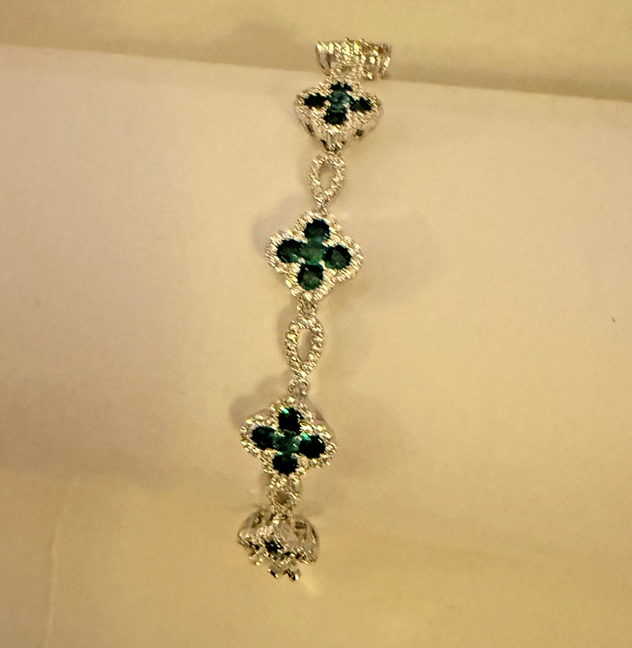 Women’s Silver tone Cubic Zirconia and Green Clover Leaf Gemstone Bracelet