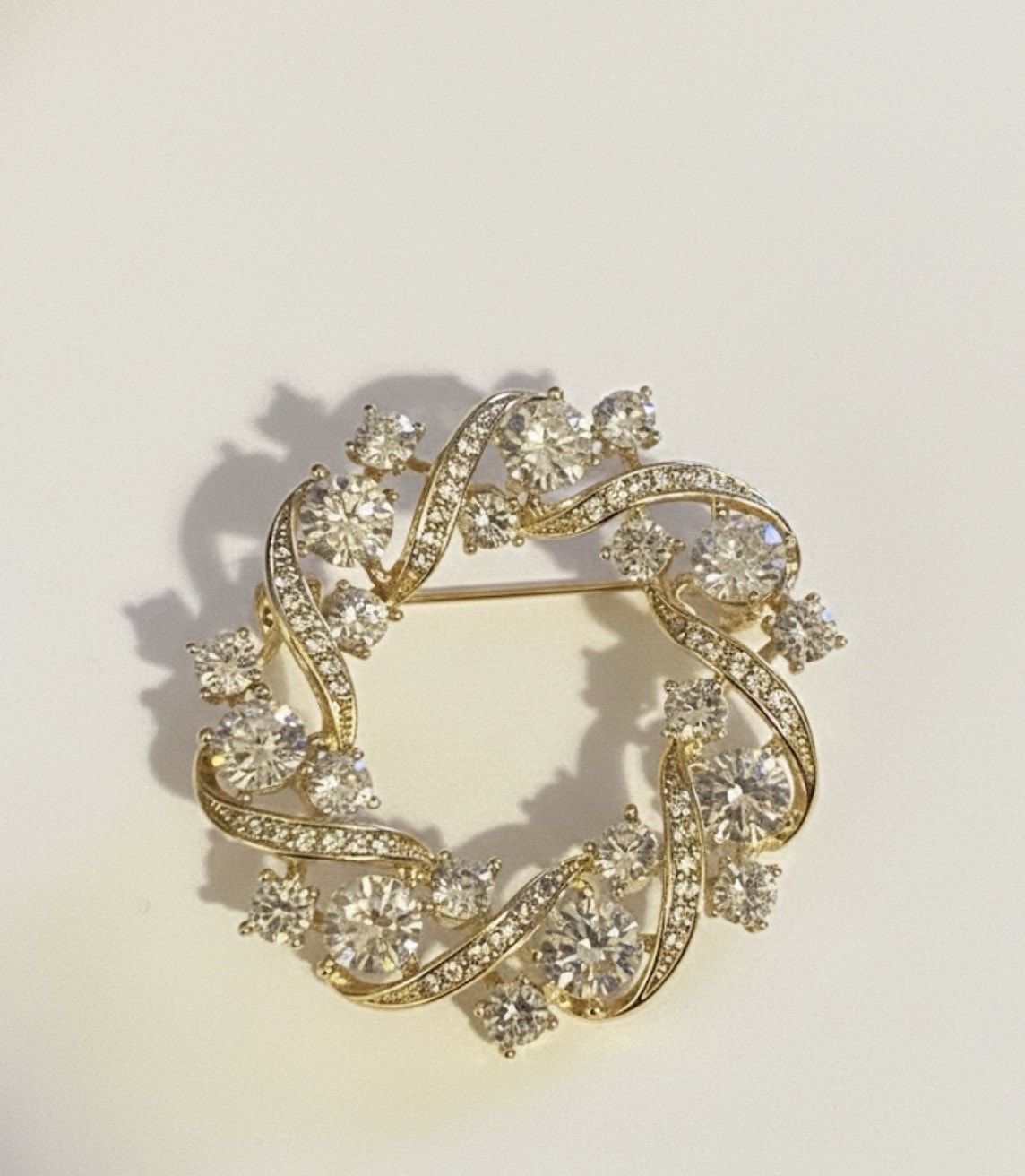 Elegant Gold Plated Wreath Style Brooch Pin for Women White Crystals