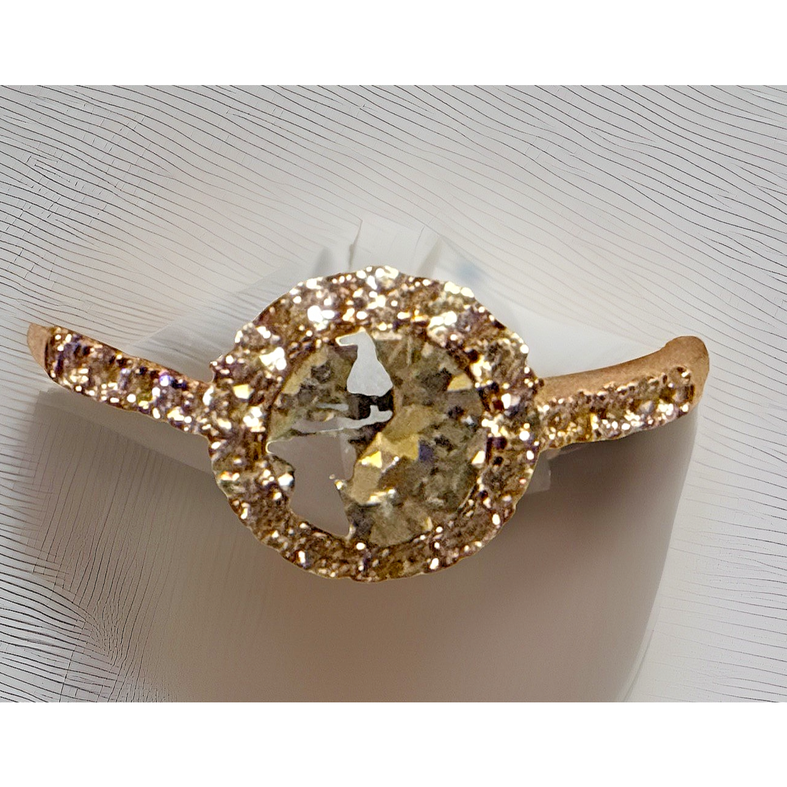 Gorgeous 1ct Swarovski gold tone round cut women’s ring size 6.5