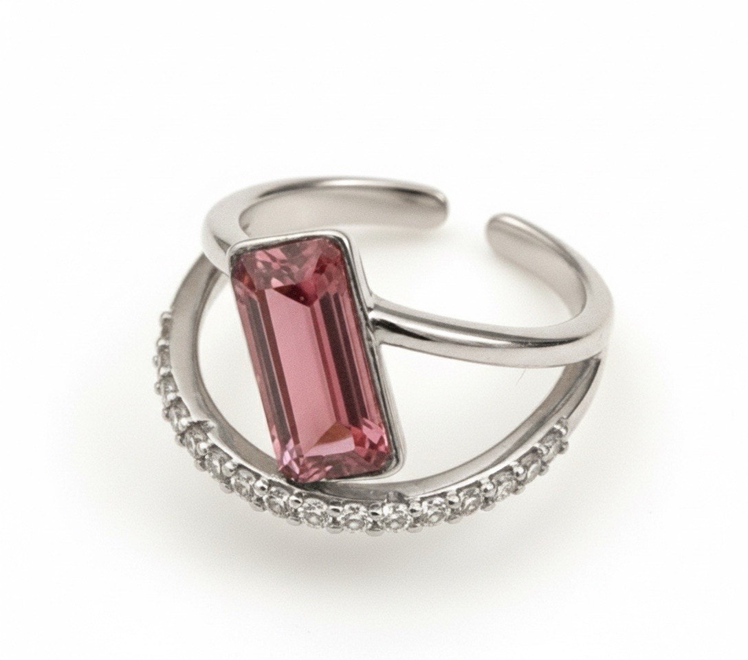 Gorgeous Womens Swarovski Pink Asymmetric Rectangle Shaped Ring Size 6